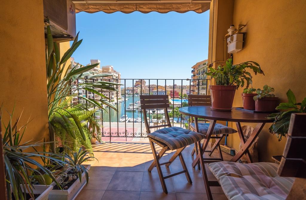 Apartment Near The Beach With Magnificent Views Port Saplaya Eksteriør billede