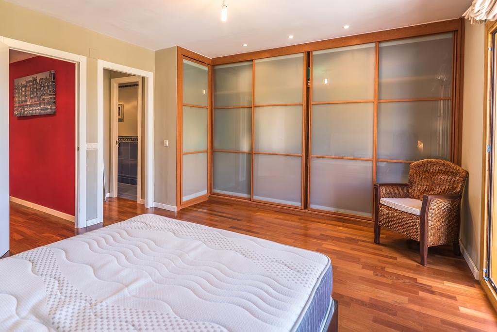 Apartment Near The Beach With Magnificent Views Port Saplaya Eksteriør billede